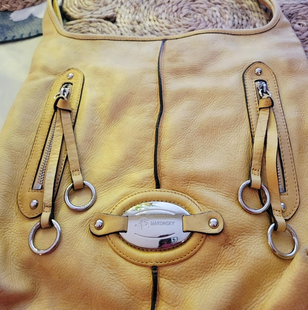 B Makowsky Yellow Leather Shoulder Bag - Picture 3 of 7